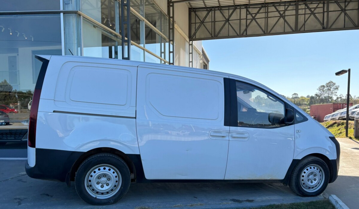 Hyundai H1 Staria Furgon 2.2 Diesel - 2021 Hyundai H1 Staria Furgon 2.2 Diesel - 2021
