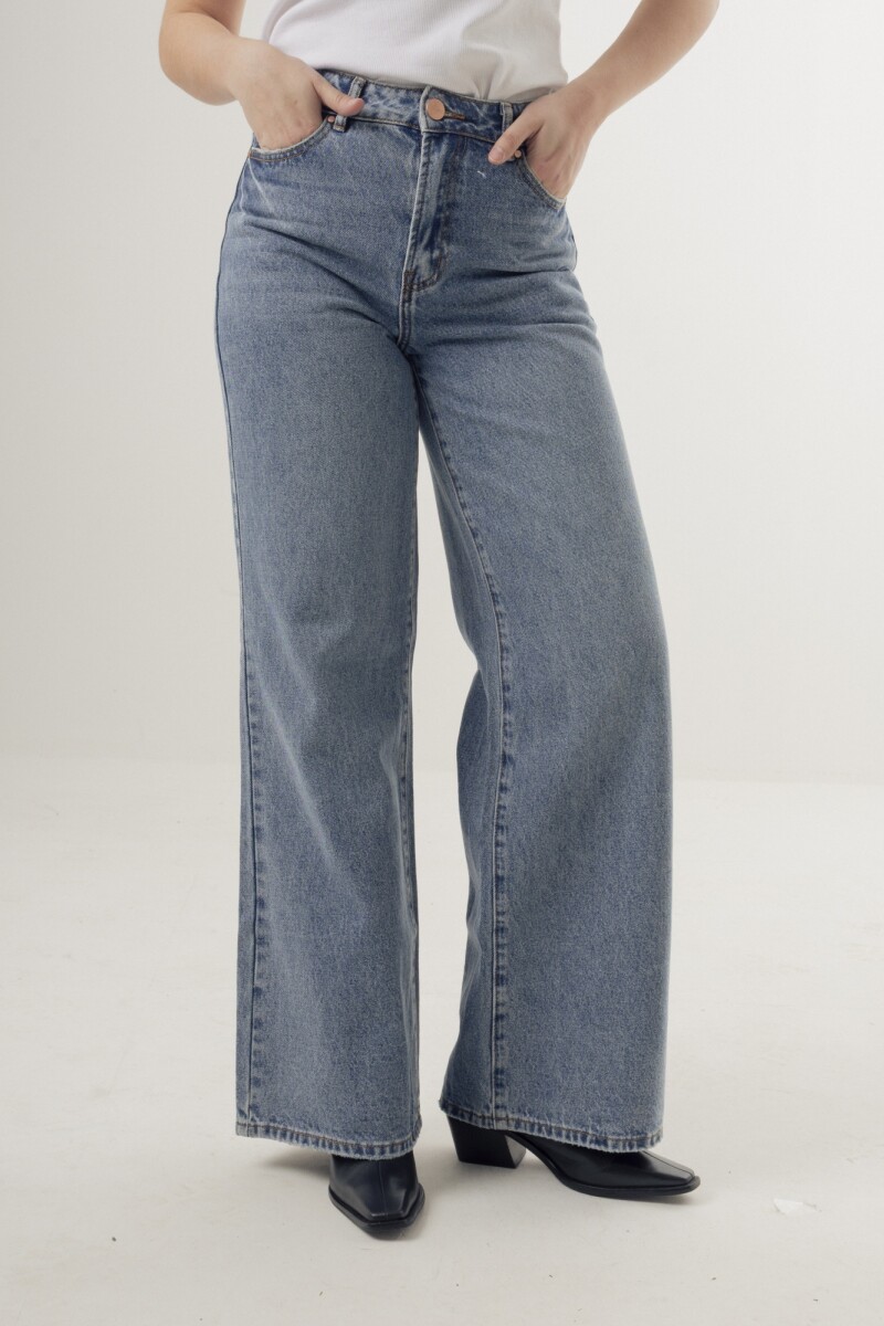 Clong Light Blue