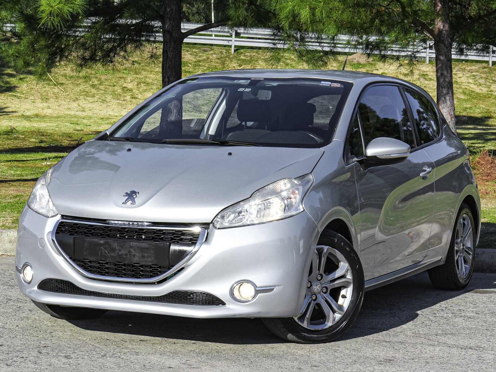 Peugeot 208 ACTIVE 1.2 EXTRA FULL| Permuta / Financia 