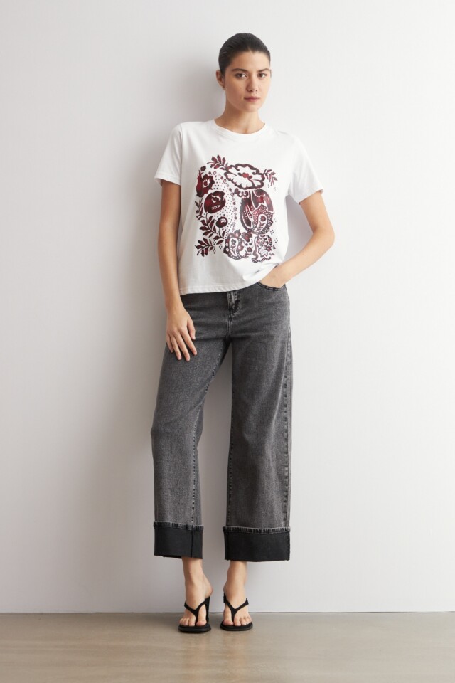 Remera estampa Damasco floral blanco