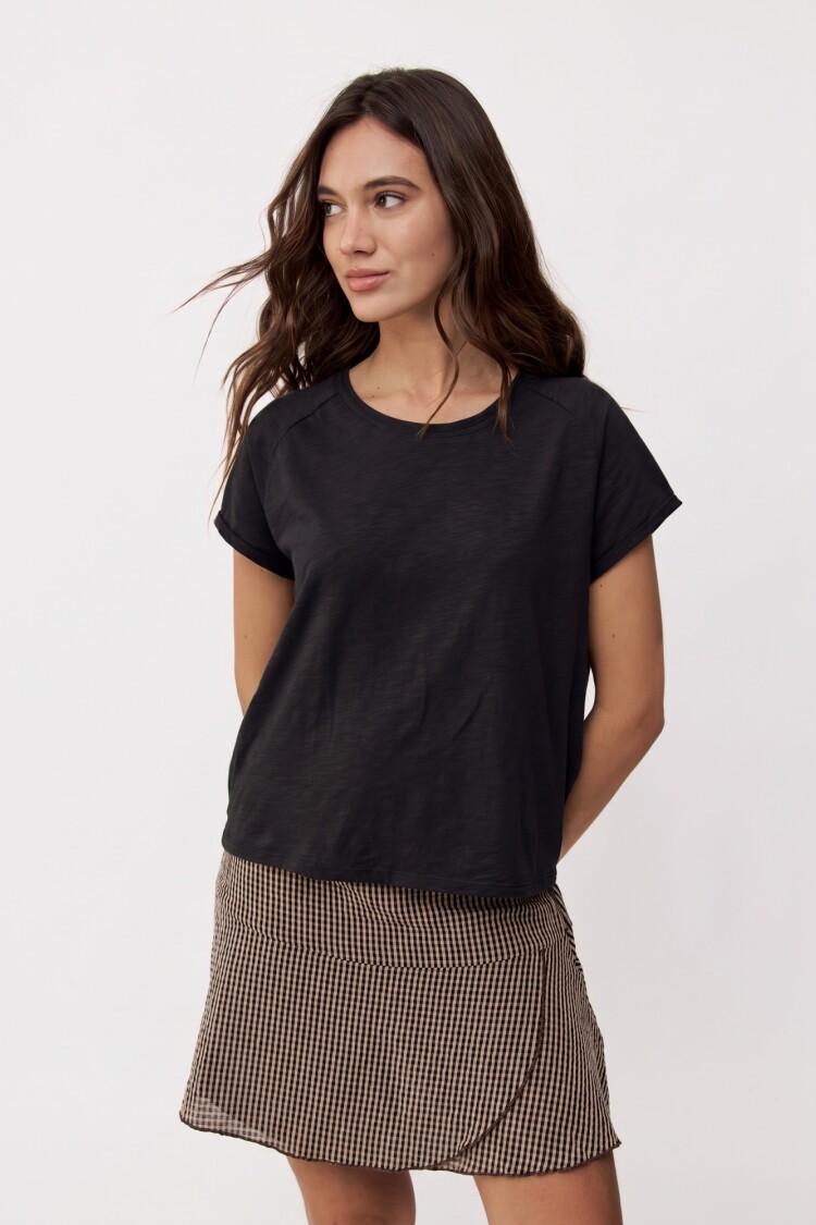 REMERA FEME Negro