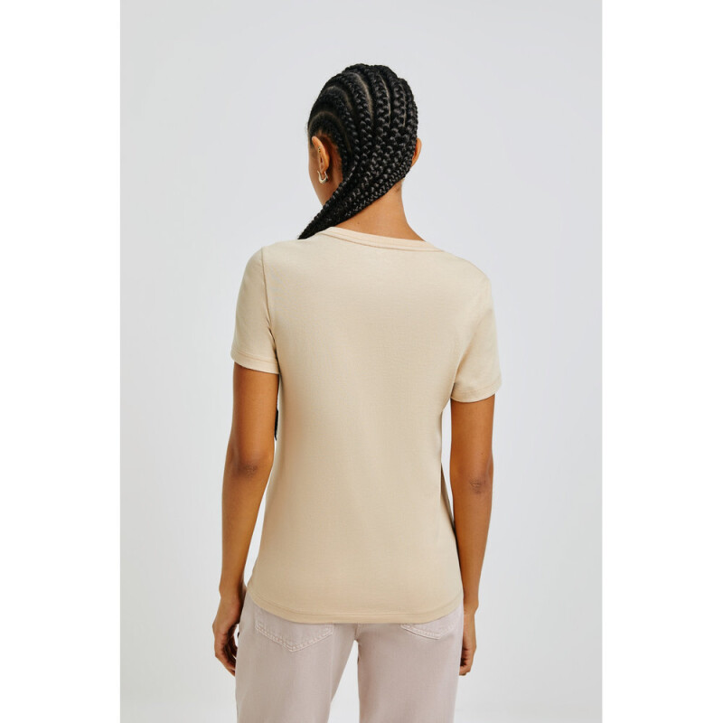 CAMISETA MM FEM SURTIDO