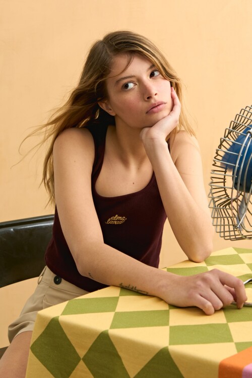Musculosa Rib alma lavada marrón