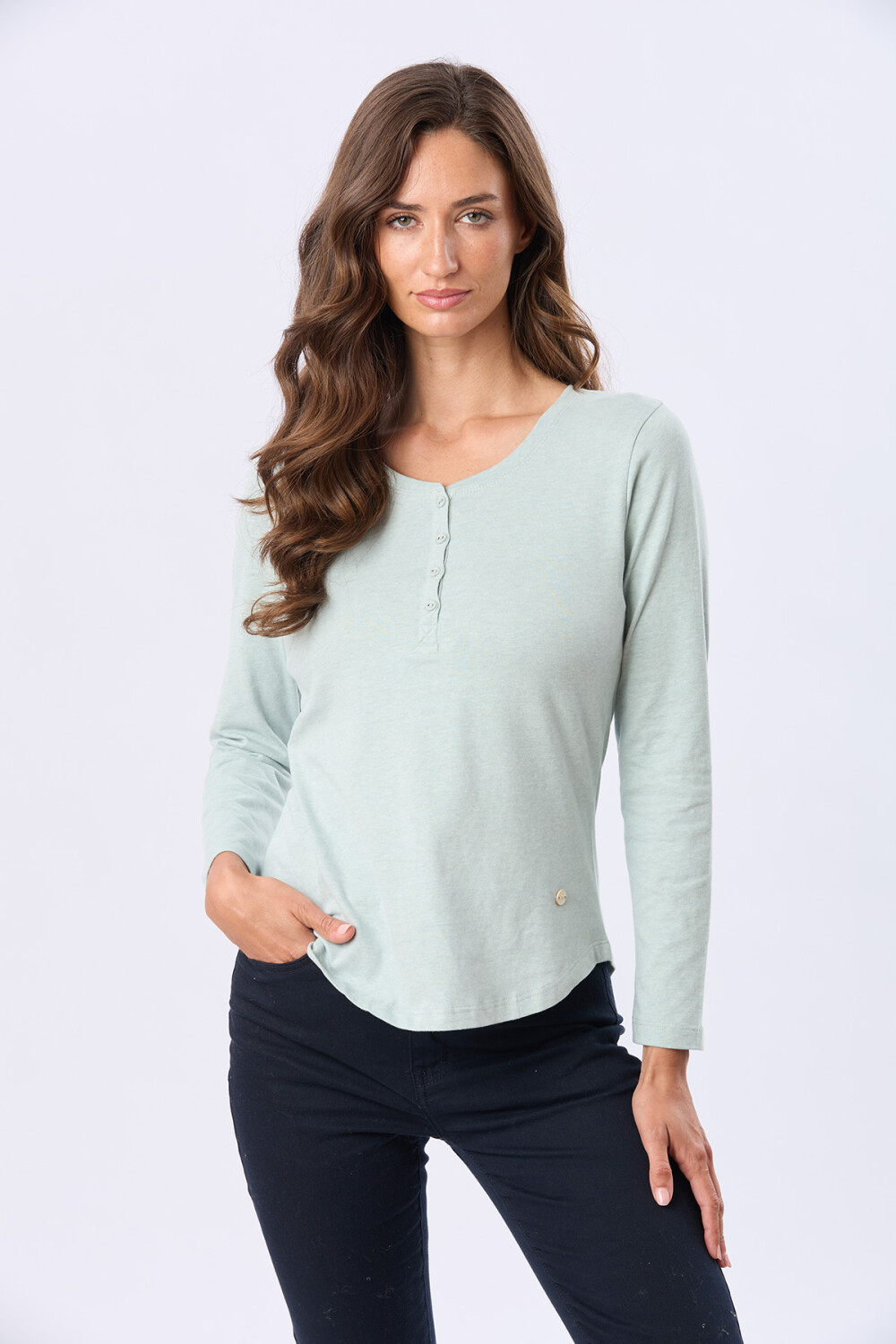 REMERA LISA DE ALGODÓN Pistacho