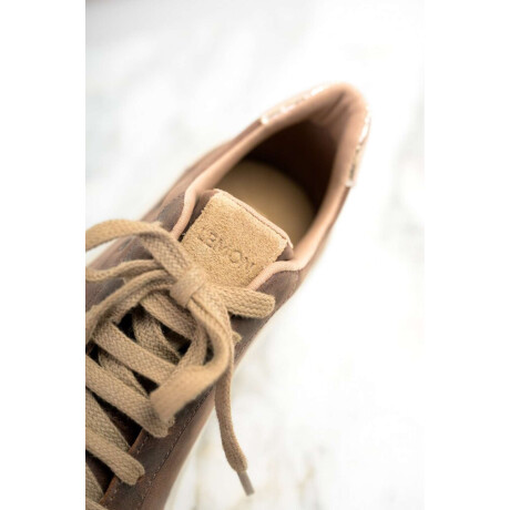 Zapatilla Cuero Chocolate