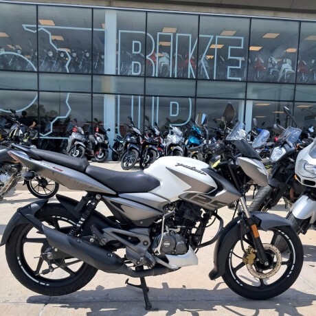 Bajaj Pulsar NS125 Usada Bajaj Pulsar NS125 Usada