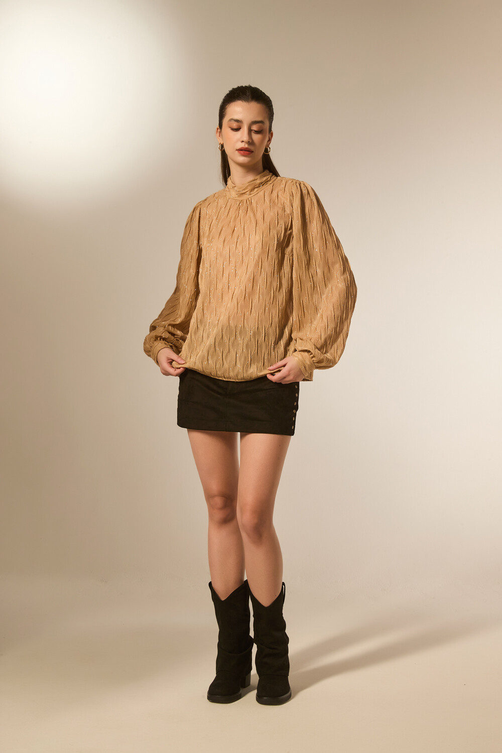 Blusa Rivane Beige Oscuro