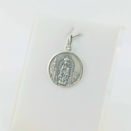 Medalla religiosa de plata 925, Virgen de Guadalupe. Medalla religiosa de plata 925, Virgen de Guadalupe.