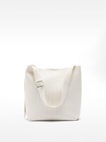 Bolso De Hombro Con Textura crudo
