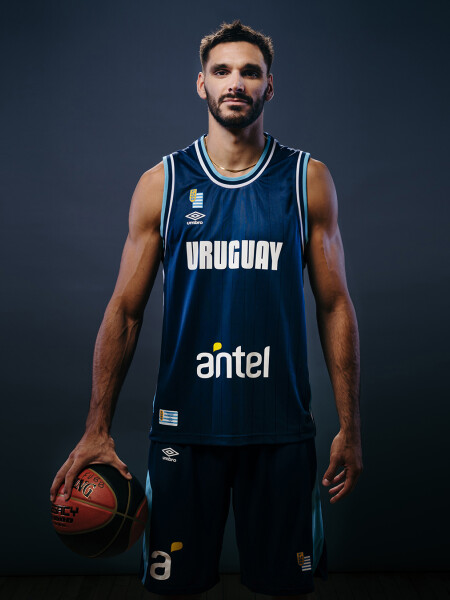 CAMISETA BASKET URUGUAY ALTERNAT Umbro Hombre S01