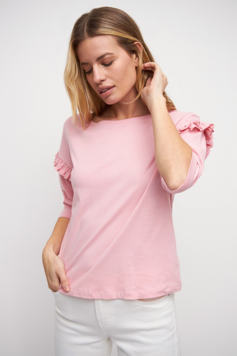 Remera con volado en mangas rosa pastel