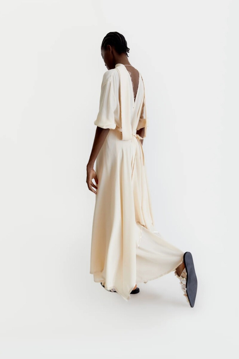 VESTIDO LARGO Beige