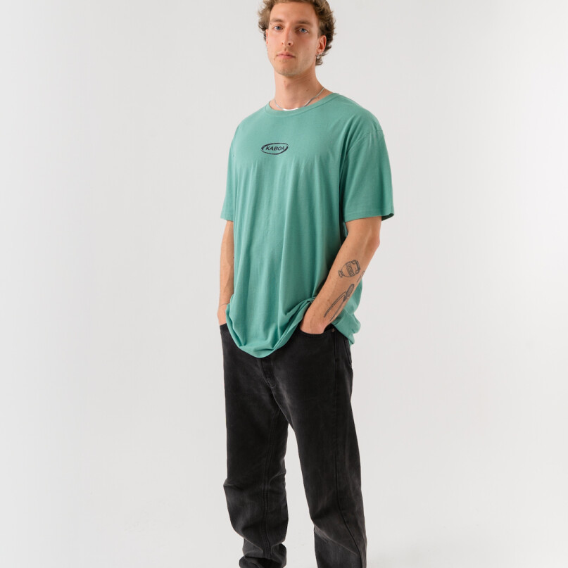 REMERA VERDE LOGO METAL REMERA VERDE LOGO METAL