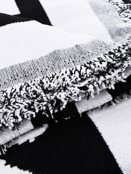 PIE DE CAMA NORDICO NEGRO