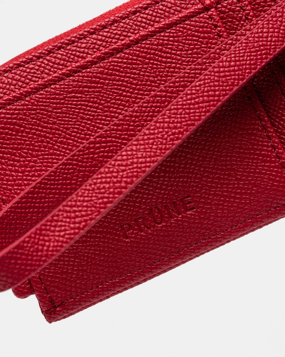 Tarjetero Rio En Efecto Cuero Saffiano Rojo