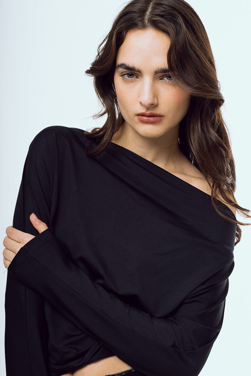 Chiara Black