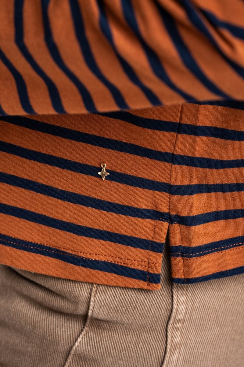 Remera Algodón Elastano Rayada Camel