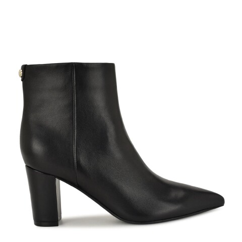 Lorela9X9 Black
