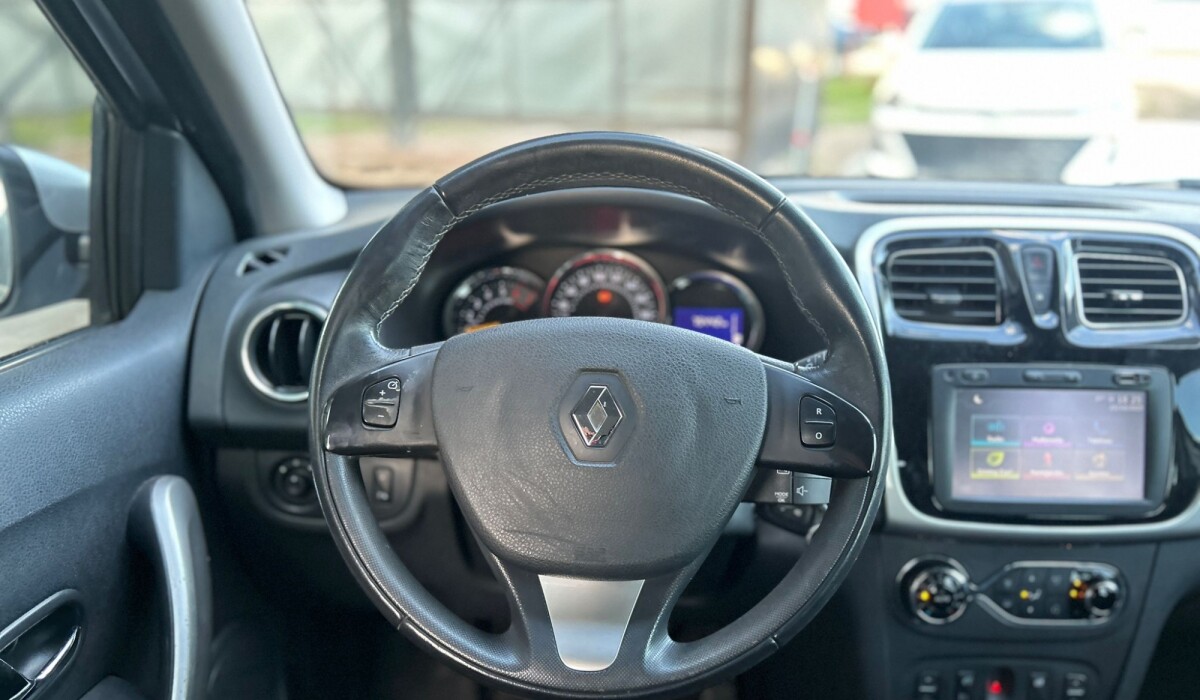Renault Sandero Privilege 1.6 2018 Renault Sandero Privilege 1.6 2018
