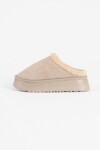 Pantufla mocasín corderito beige