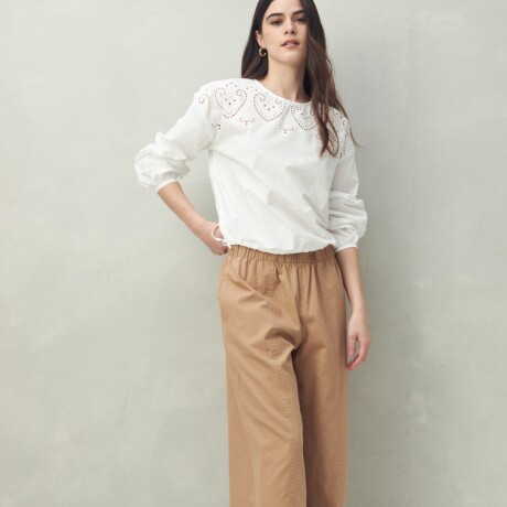 PANTALÓN AKARU Marron