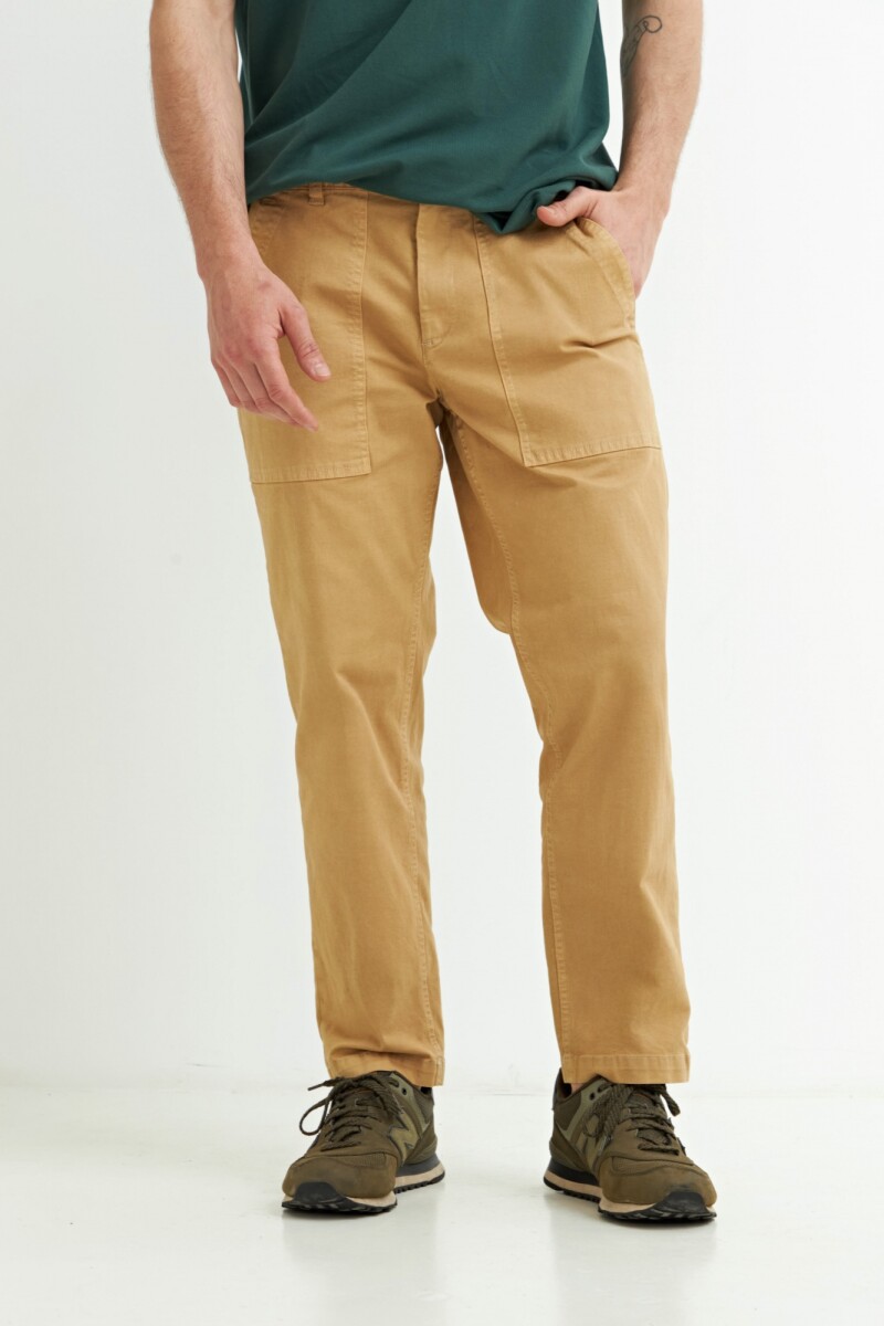 Pantalón con bolsillos BEIGE