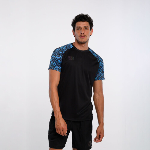 Remera Pro Training Ggaphic Umbro Hombre 026
