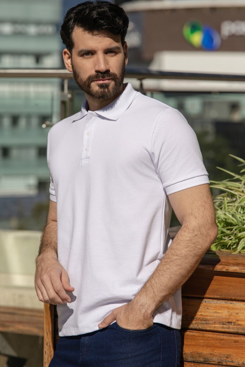 Remera Polo. Blanco