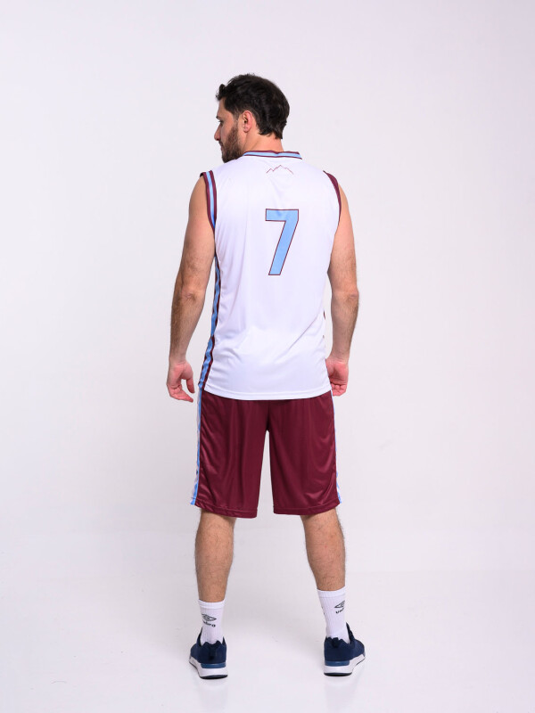 Equipo basket personalizado Umbro Hombre 001