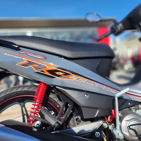 Yamaha Crypton 115 FI Gris oscuro
