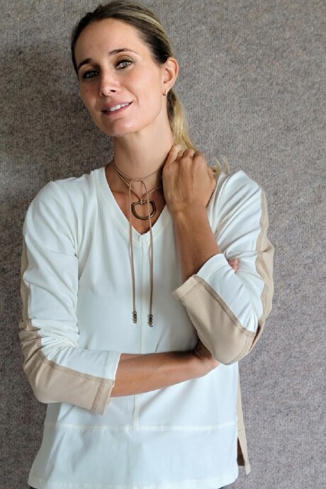 Remera Julia combinado crudo beige