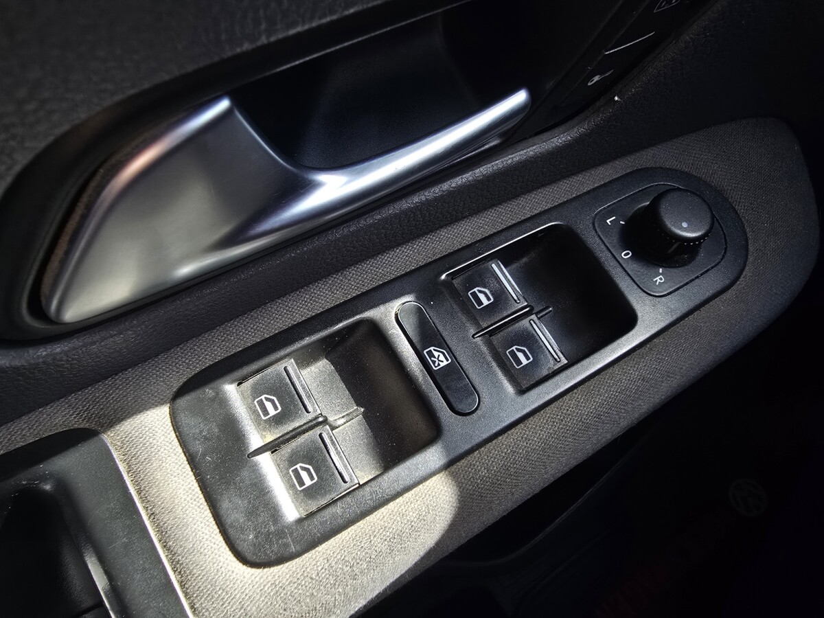 Volkswagen Amarok 2.0 EXCELENTE ESTADO! | Permuta / Financia Volkswagen Amarok 2.0 EXCELENTE ESTADO! | Permuta / Financia