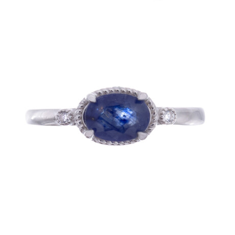 Anillo de Plata 925 rodinada con Raíz de Zafiro. Anillo de Plata 925 rodinada con Raíz de Zafiro.