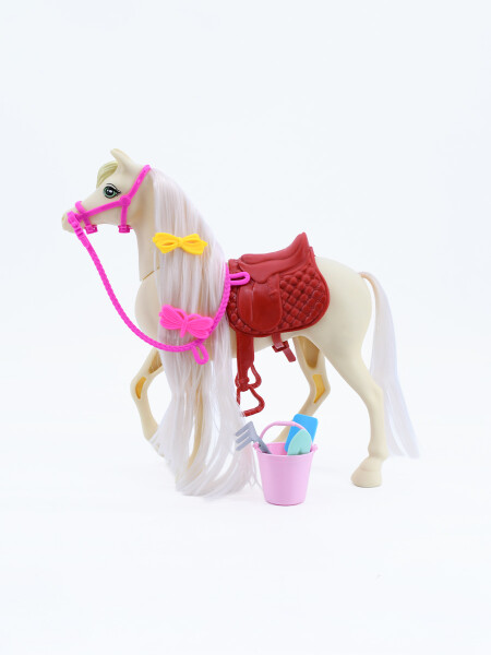 CABALLO CON ACCESORIOS MARRON