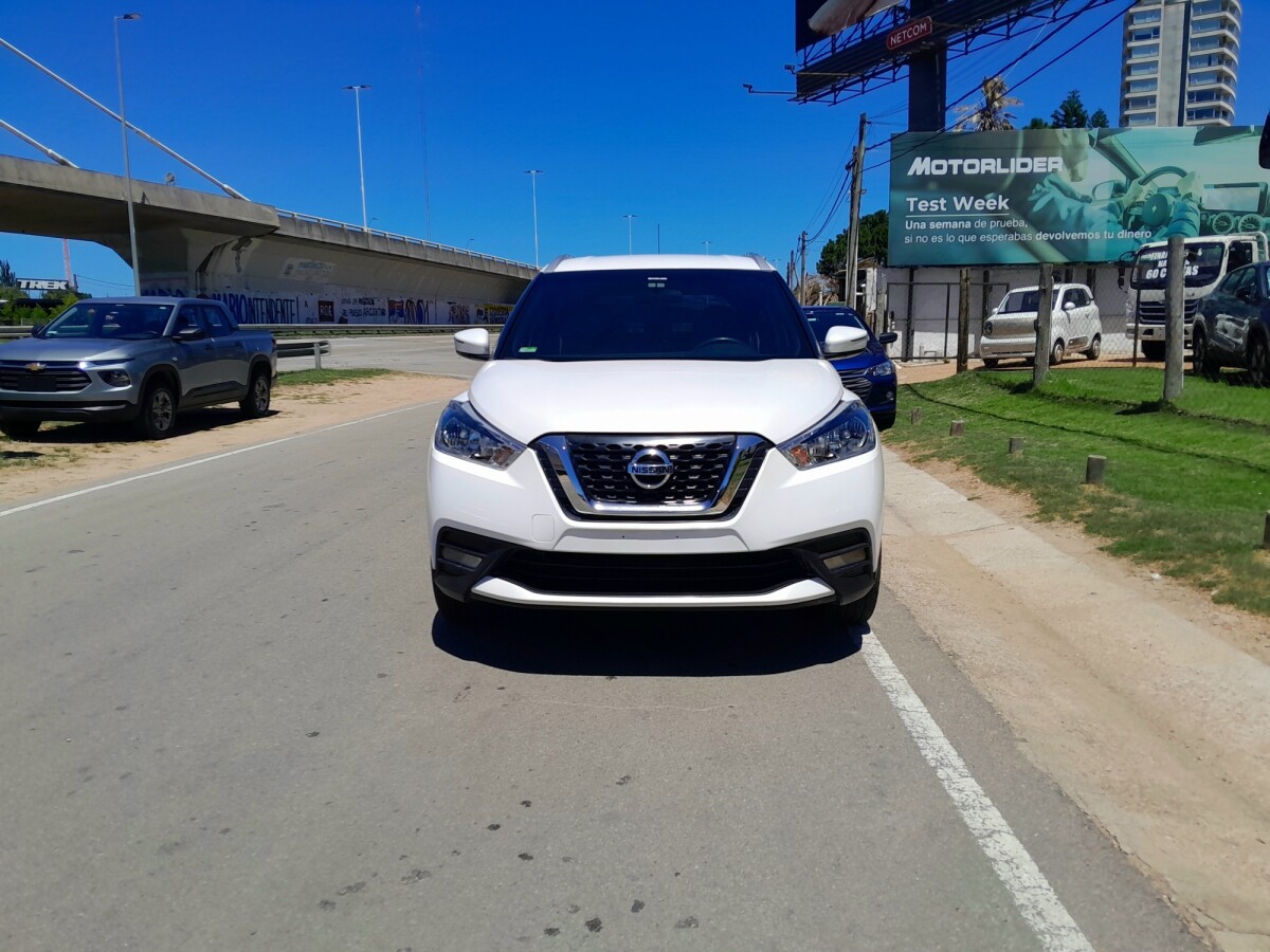 Nissan Kicks 1.6 Exclusive CVT | Permuta / Financia Nissan Kicks 1.6 Exclusive CVT | Permuta / Financia