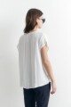 Blusa con botones crudo