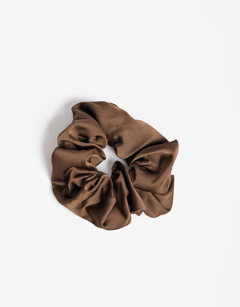 Skunzies Lisas Scrunchie Satén Chocolate - Marron Chocolate