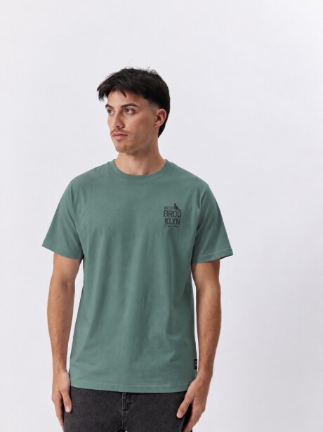 REMERA BROOKLYN VERDE