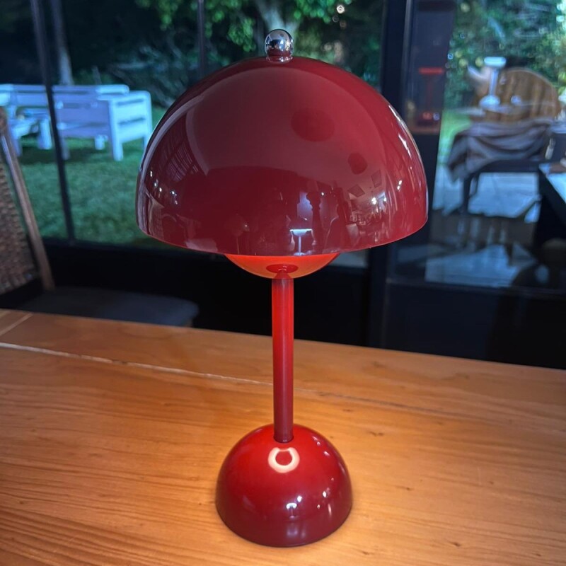 Lámpara de mesa táctil recargable Roja