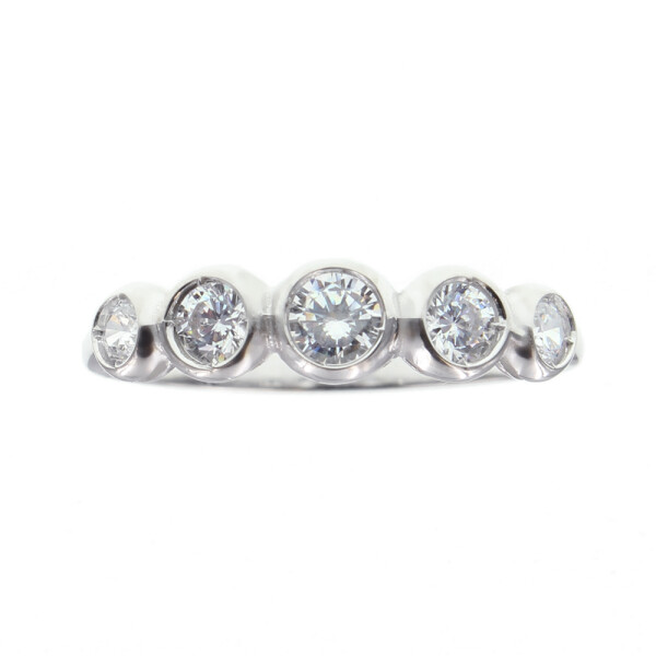Anillo de oro blanco 18k con circonias N9376W Anillo de oro blanco 18k con circonias N9376W