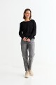 Sweater con detalle en manga NEGRO