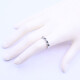 Anillo medio sin fin oro 18k blanco con zafiros y brillantes. Anillo medio sin fin oro 18k blanco con zafiros y brillantes.