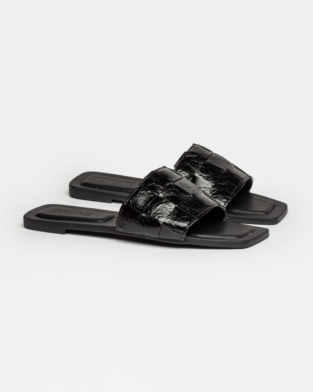 Flat Blair en cuero metalizado Negro