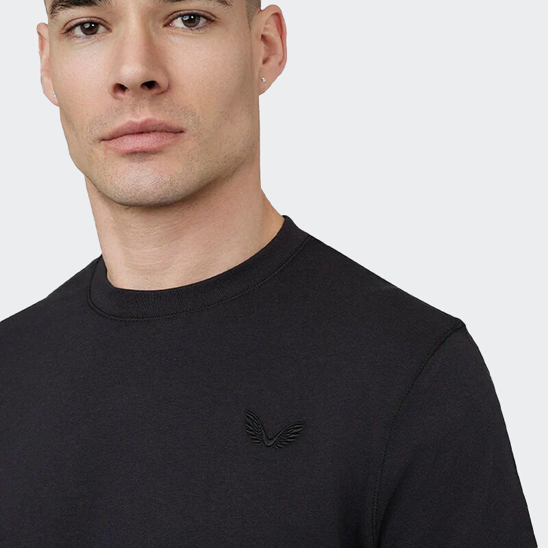 Remera Castore Embroidered Logo Negro