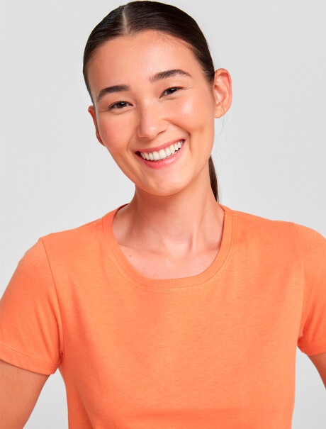 CAMISETA FEMENINA BÁSICA MANGA CORTA MODELO SLIM NARANJA