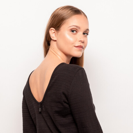 REMERA PAULINA Negro