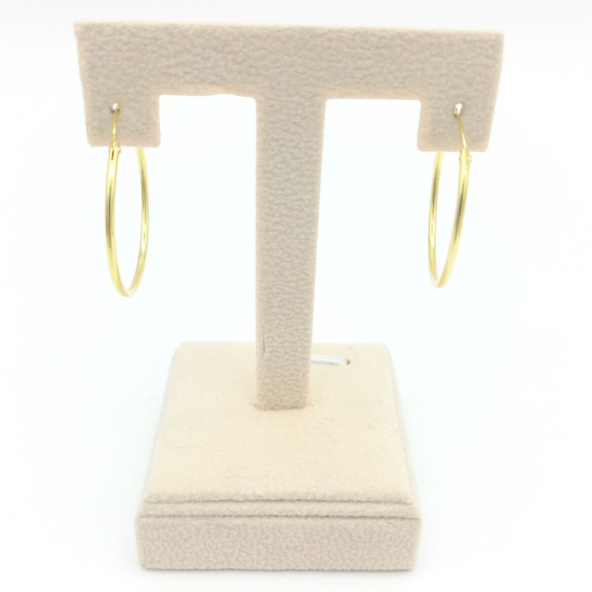 Par de aros de plata 925 con baño de oro amarillo. 