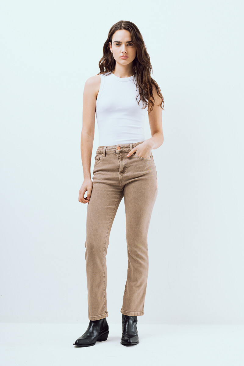 Nust Beige