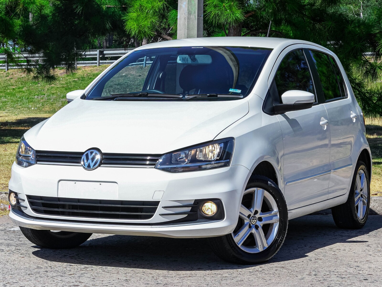 Volkswagen Fox Highline 1.6 Extra Full| Permuta / Financia 