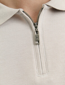 520913 REMERA HARRY Beige